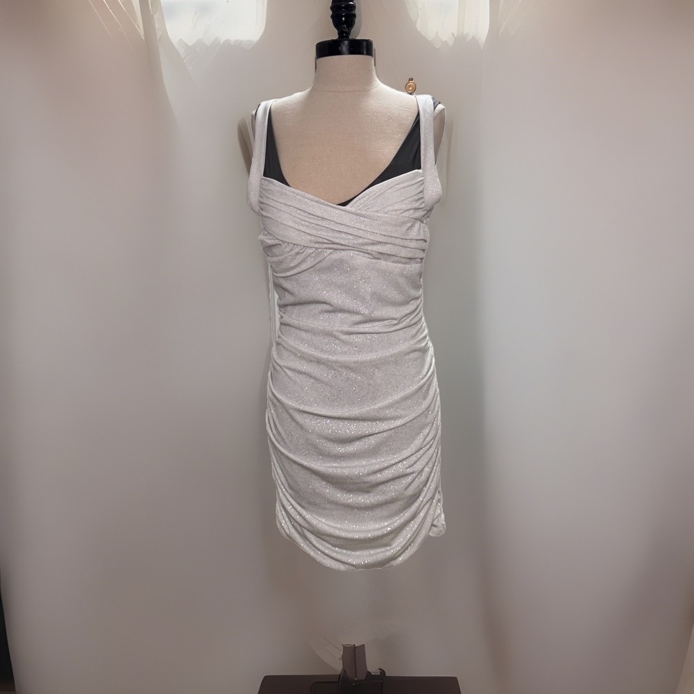 B Darlin Women's Junior's White Glitter Criss Cross Back  Dress Size 15/16‎